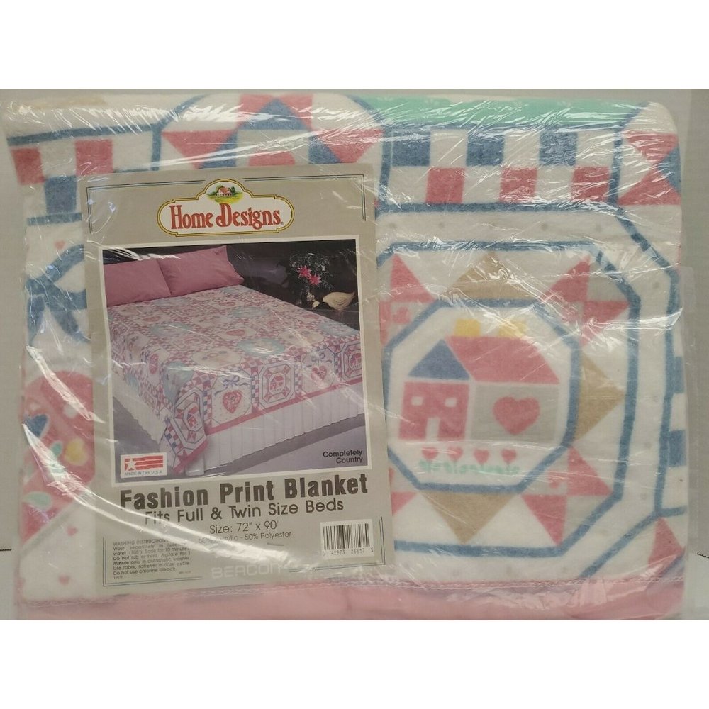 New Vintage Beacon Home Designs Country Print Blanket Satin Edge 72" x 90"